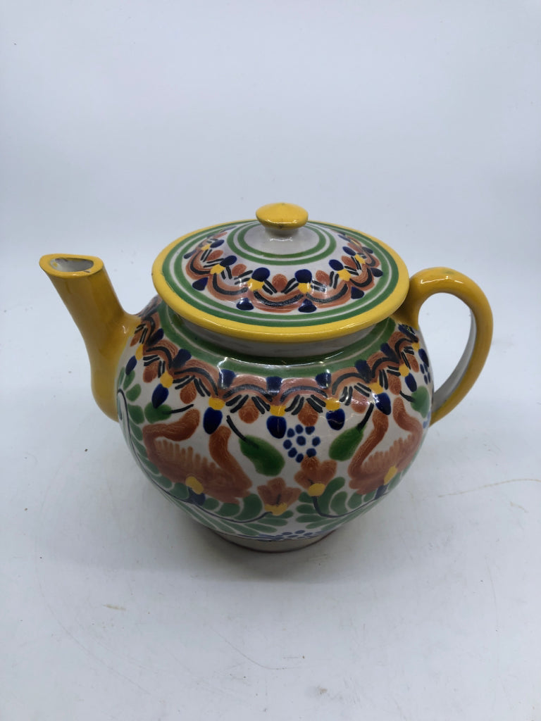 YELLOW/GREEN TEAPOT PUEBLA MEZICO.