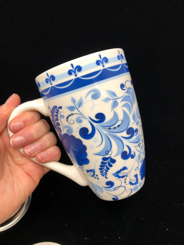 STEEPER MUG W/LID BLUE FLORAL ACCENTS.