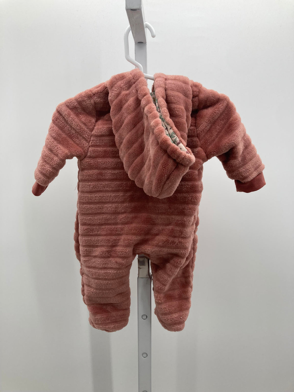 Tahari Size 0-3 months Girls Long Slv. Romper