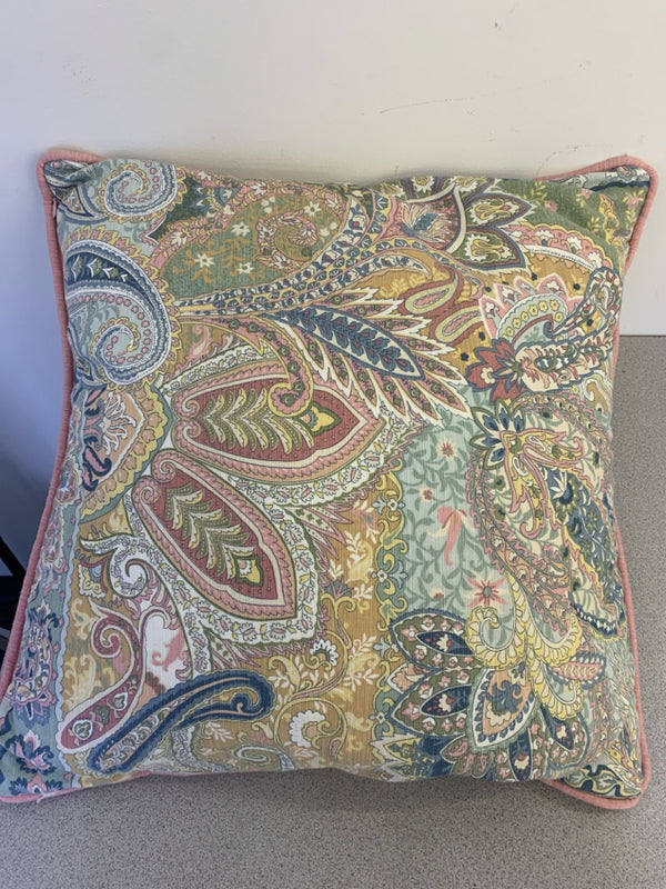 PASTEL COLORED PAISLEY SQUARE PILLOW.