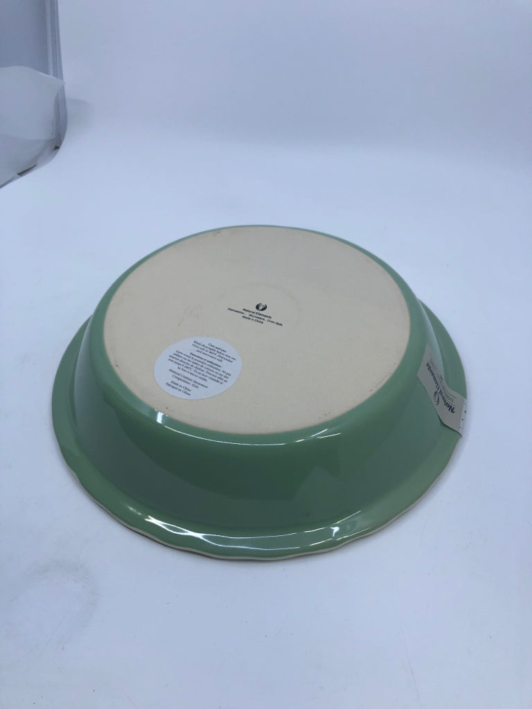 NEW MINT GREEN PIE DISH.