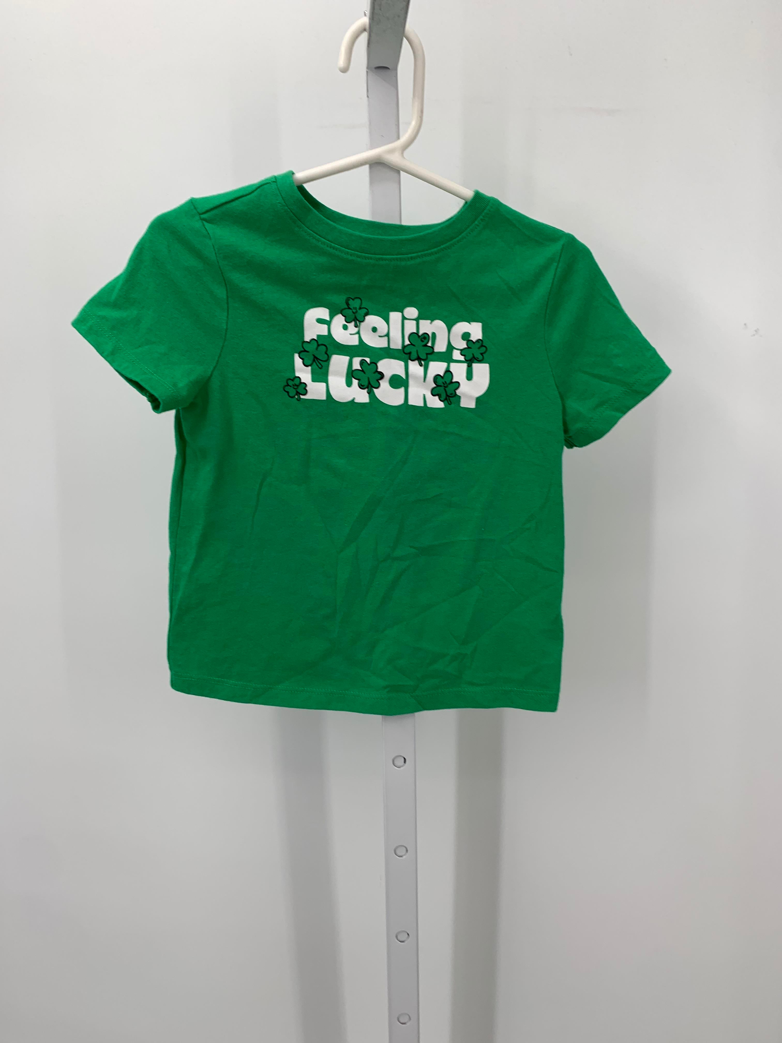 SHORT SLV SHIRT FEELIN LUCKY