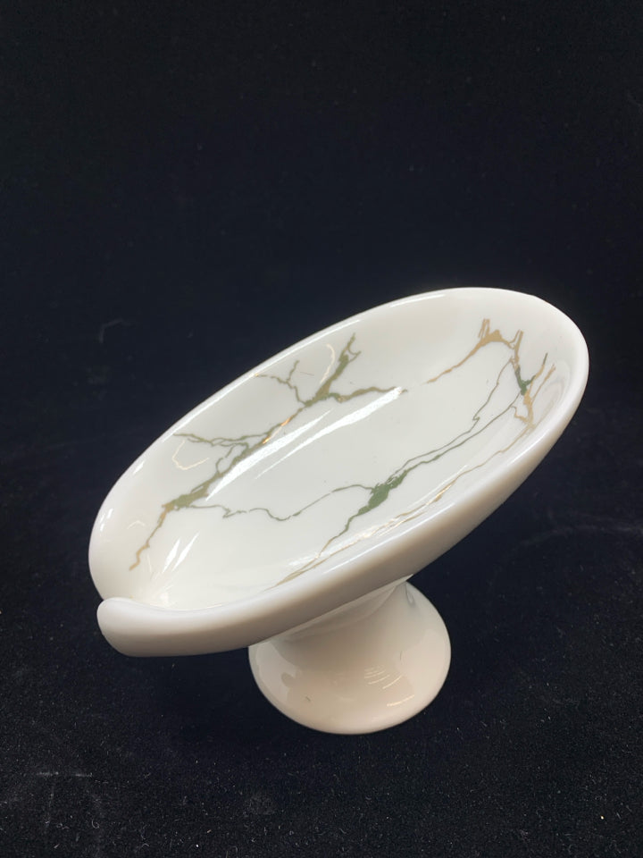 WHITE W/GOLD MARBLE SELF DRAINING SOAP DISH.