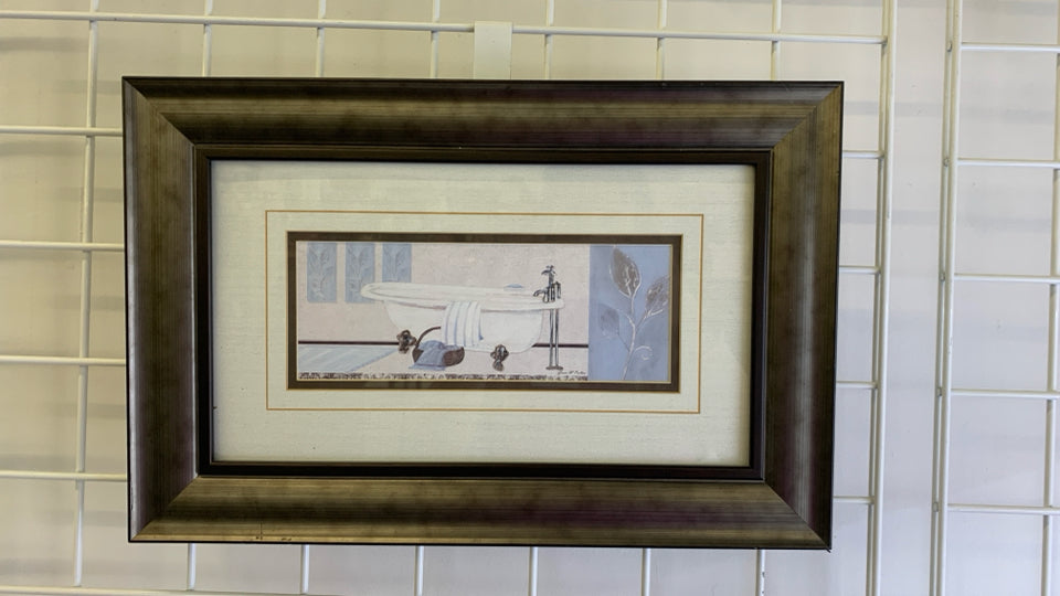 BATHTUB PRINT IN SILVER FRAME.