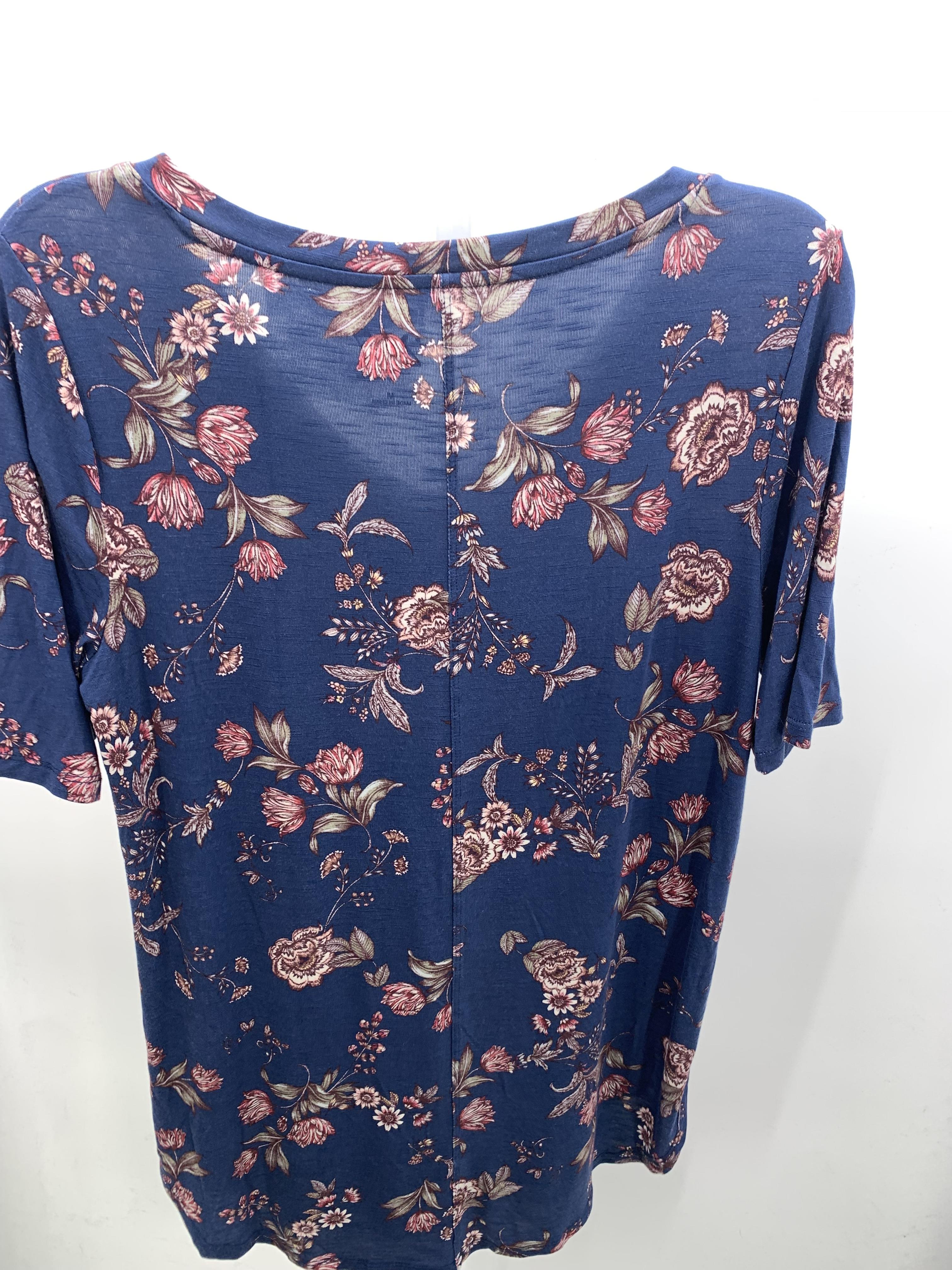Maurices Size Medium Misses Short Sleeve Shirt