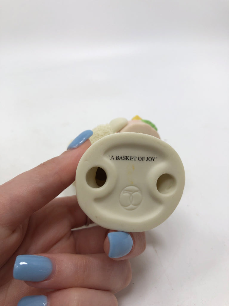 SNOW BABY BASKET OF JOY FIGURINE IN BOX.