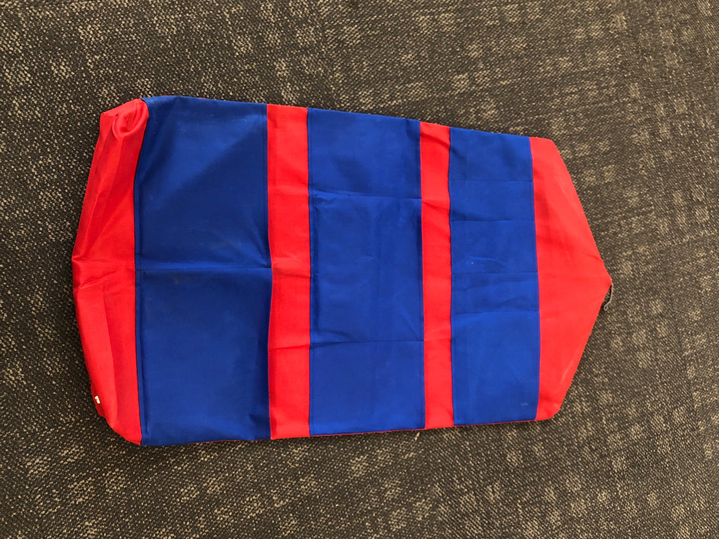 HANGING GIFT WRAP CASE.