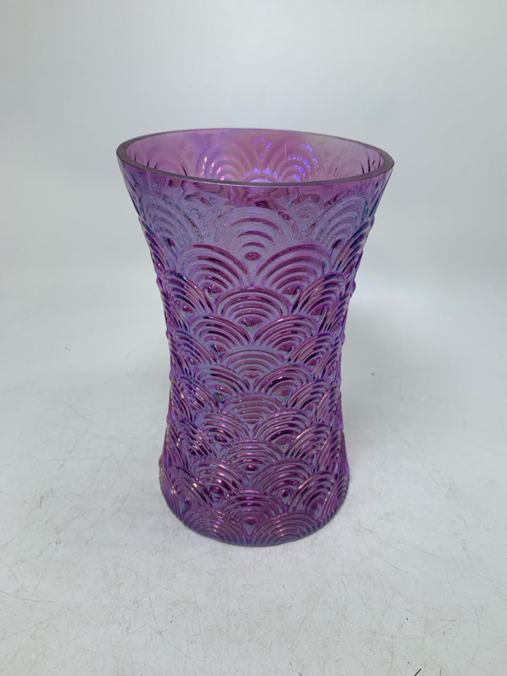 PURPLE VASE W/ EMBOSSED CIRCLES.