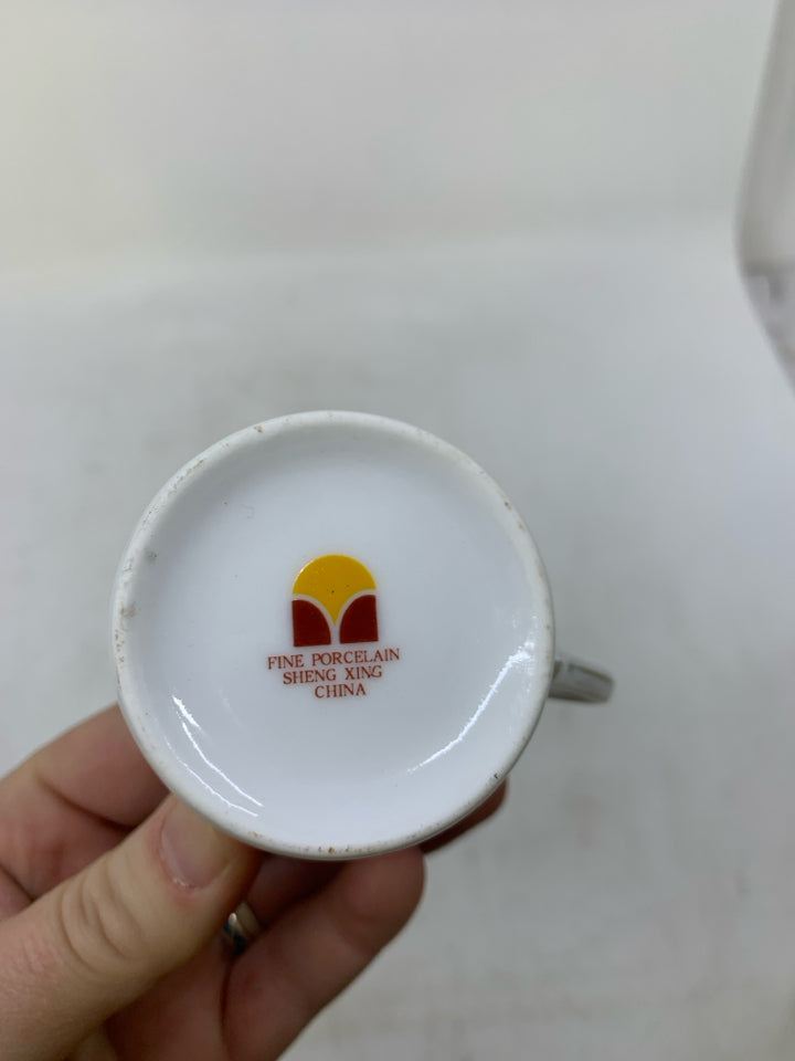 PINK FLOWER DEMITASSE CUP+SAUCER