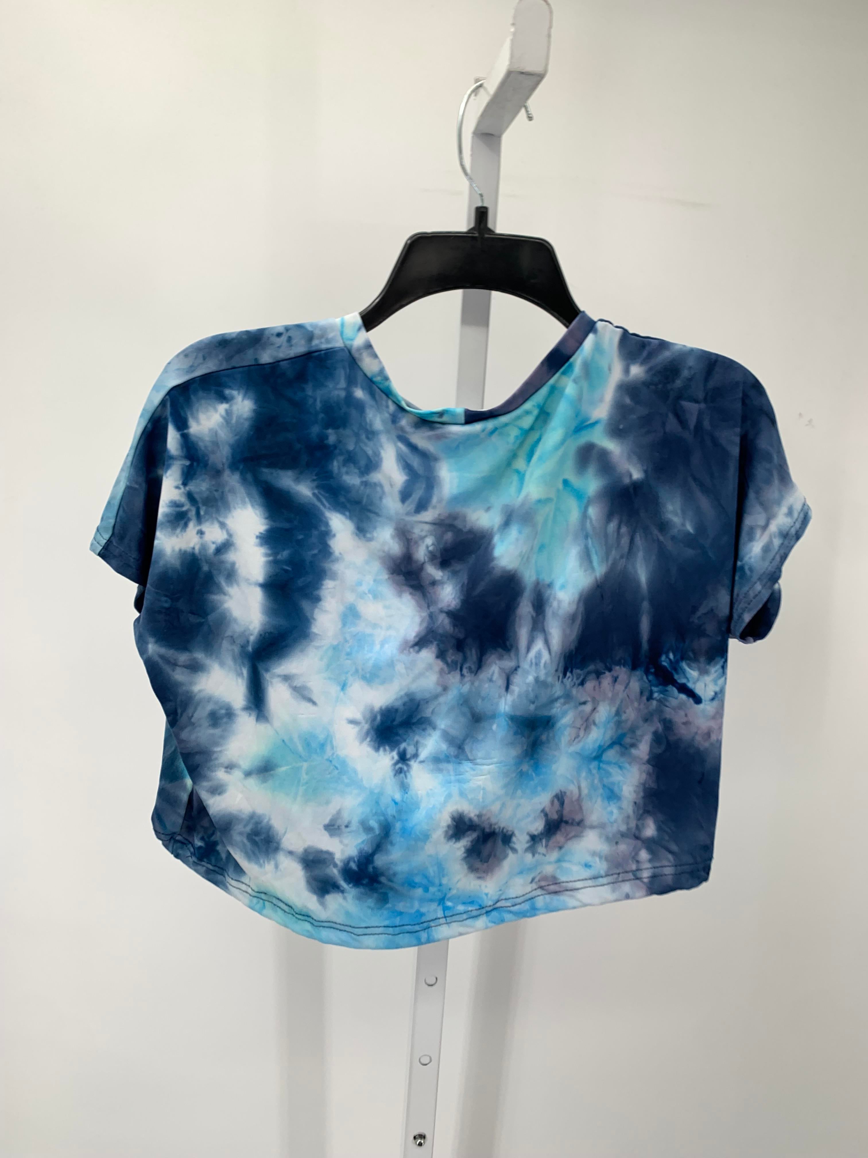 Size Medium Juniors Short Sleeve Shirt