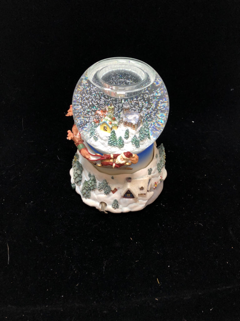 "OLDE WORLD VILLAGE"-PARTYLITE TEALIGHT SNOWGLOBE.