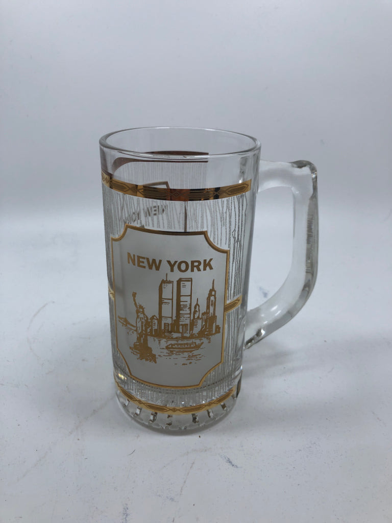CLEAR/FROSTED GLASS GOLD NEW YORK BEER MUG.