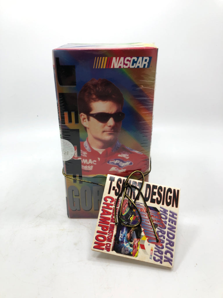 NIB JEFF GORDON RACING MEMORABILIA TSHIRT SET XL