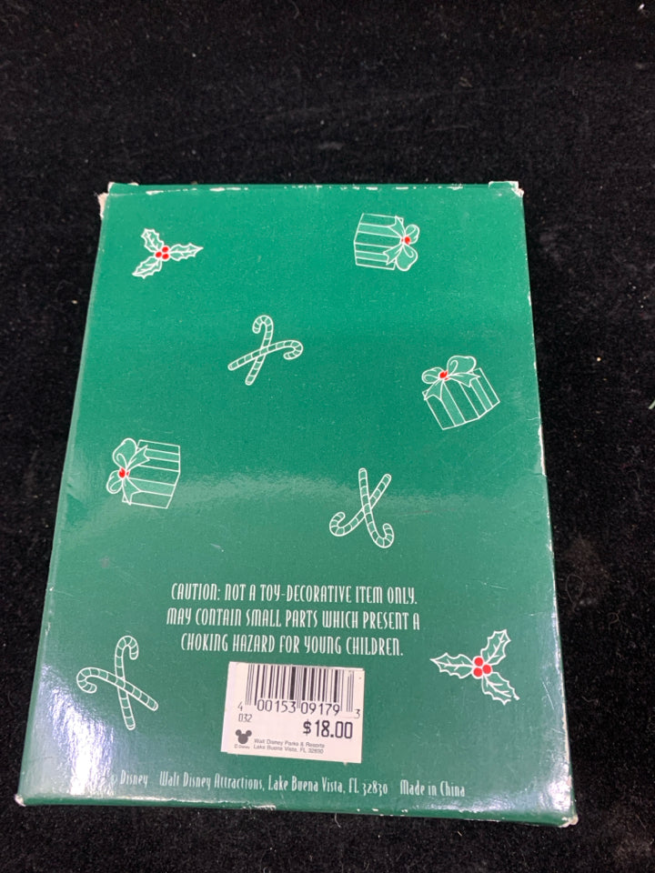 4 DISNEY MINI PRINCESS ORNAMENTS.