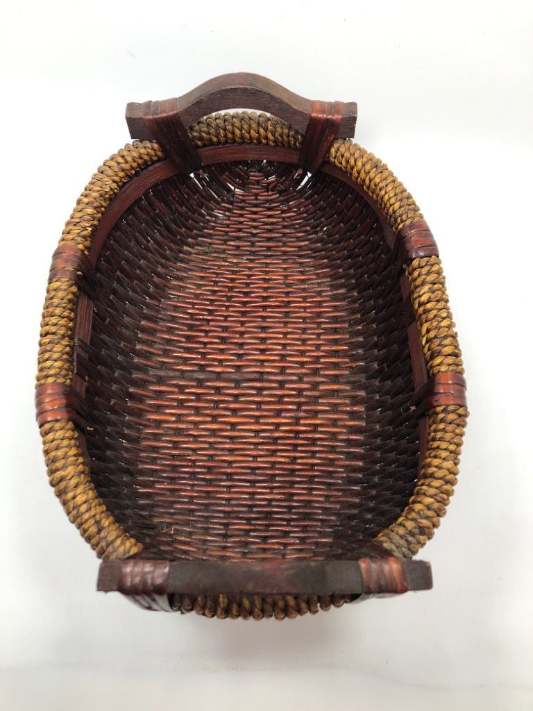 RED WICKER WOVEN BASKET W/TWINE RIM+WOODEN HANDLES.