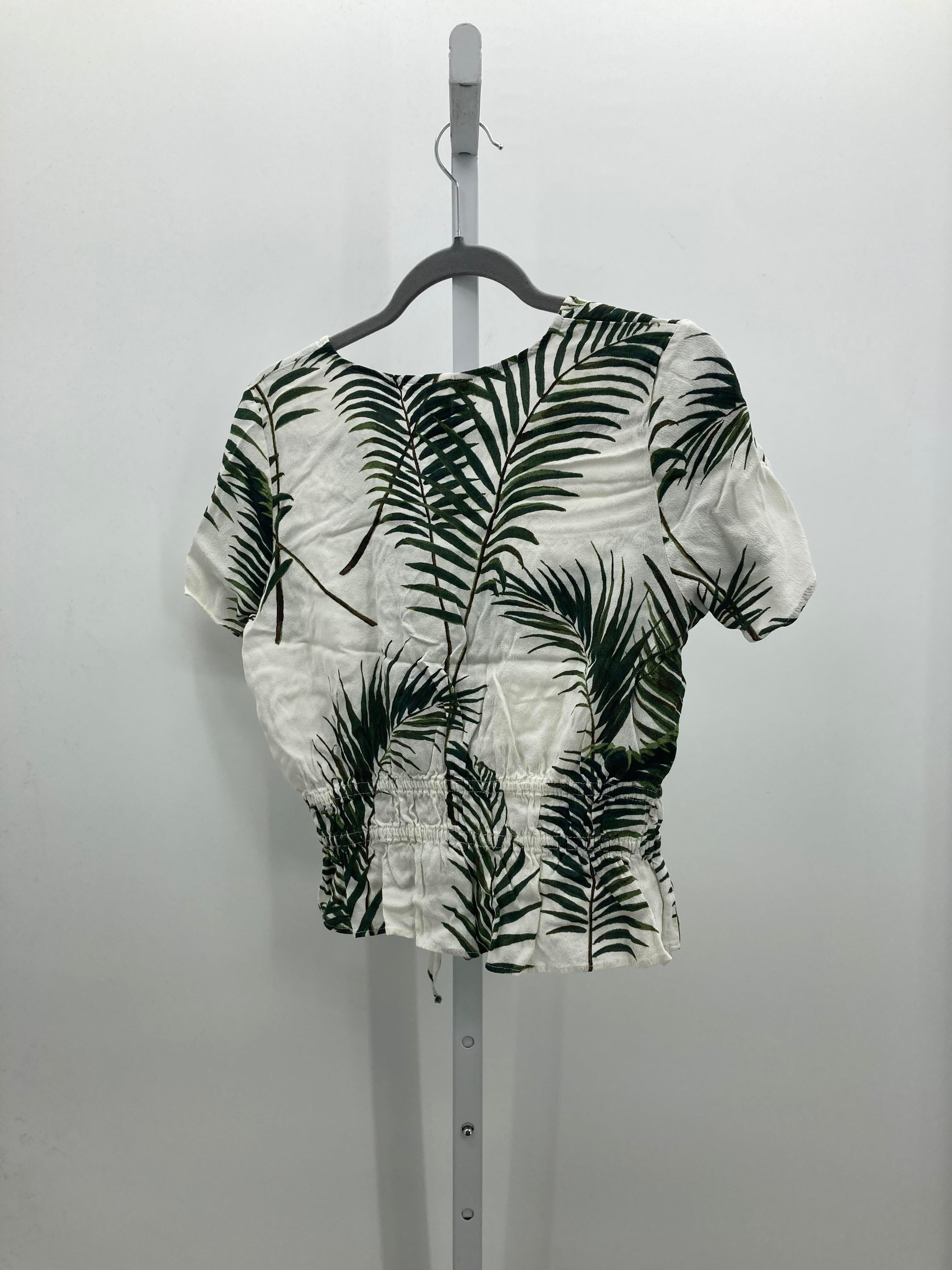 H&M Size 6 Misses Short Sleeve Shirt