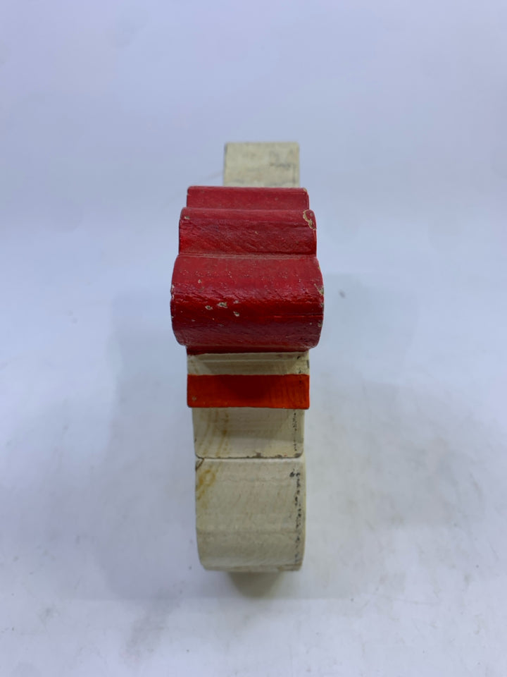 PRIMITIVE WHITE CHICKEN W/ YELLOW BABY CHICK PUZZLE PIECES.