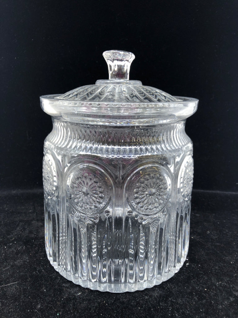 CLEAR CUT GLASS COOKIE JAR WITH LID.