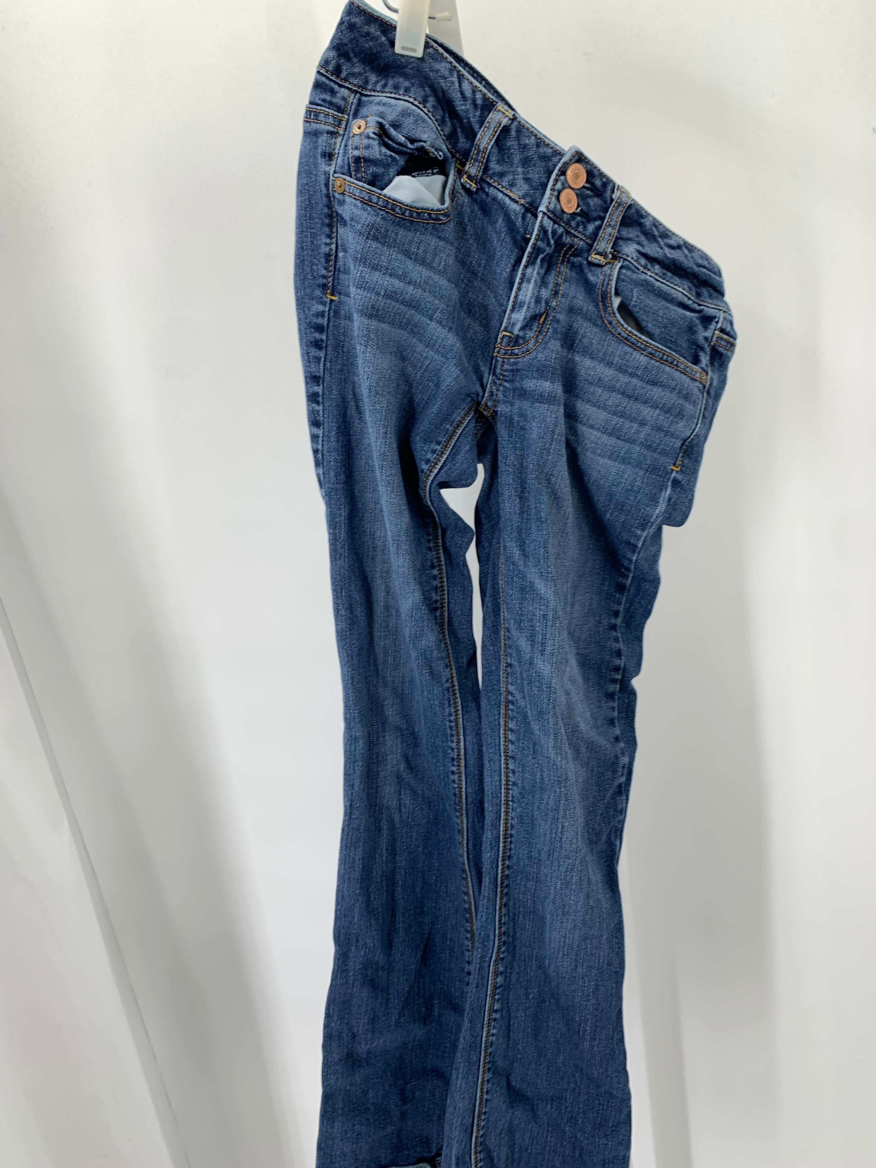 American Eagle Size 2 Juniors Jeans