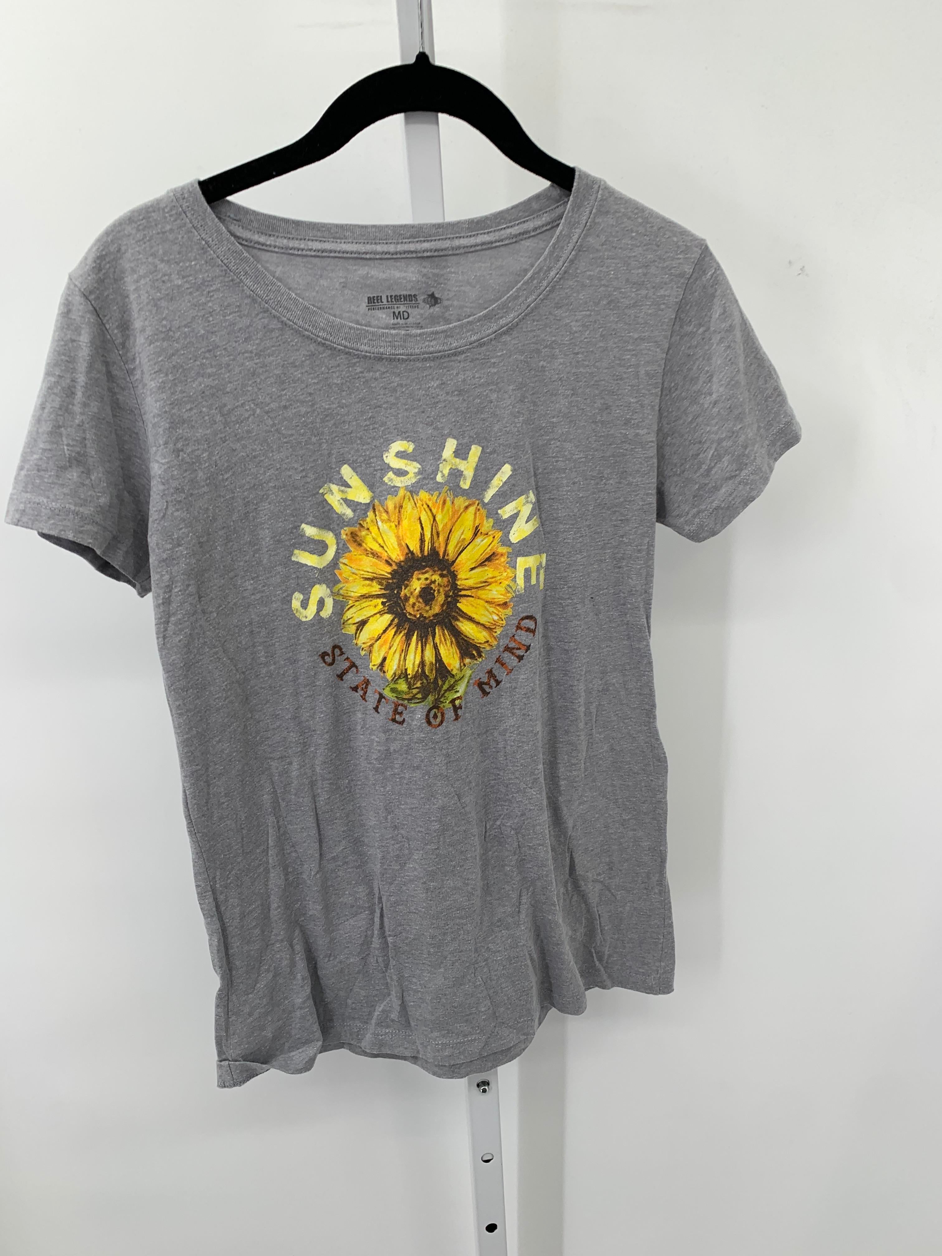 Size Medium Misses Short Sleeve Shirt