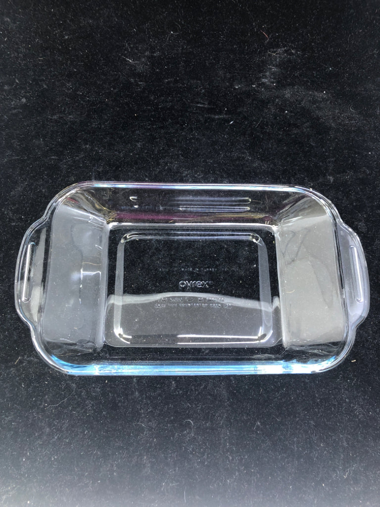 NIB 6 PC LITTLE PYREX BAKING DISHES.
