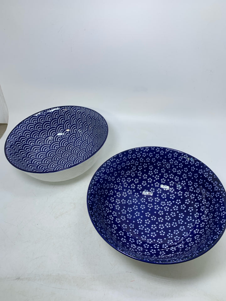 2 TEXTURED LARGE BLUE/WHITE SOUP RAMEN BOWLS.