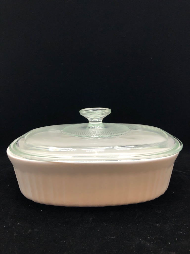 FRENCH WHITE CASSEROLE DISH W/LID.