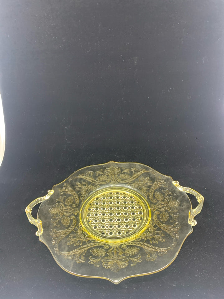 VTG YELLOW DEPRESSION GLASS SERVER W/ HANDLES.