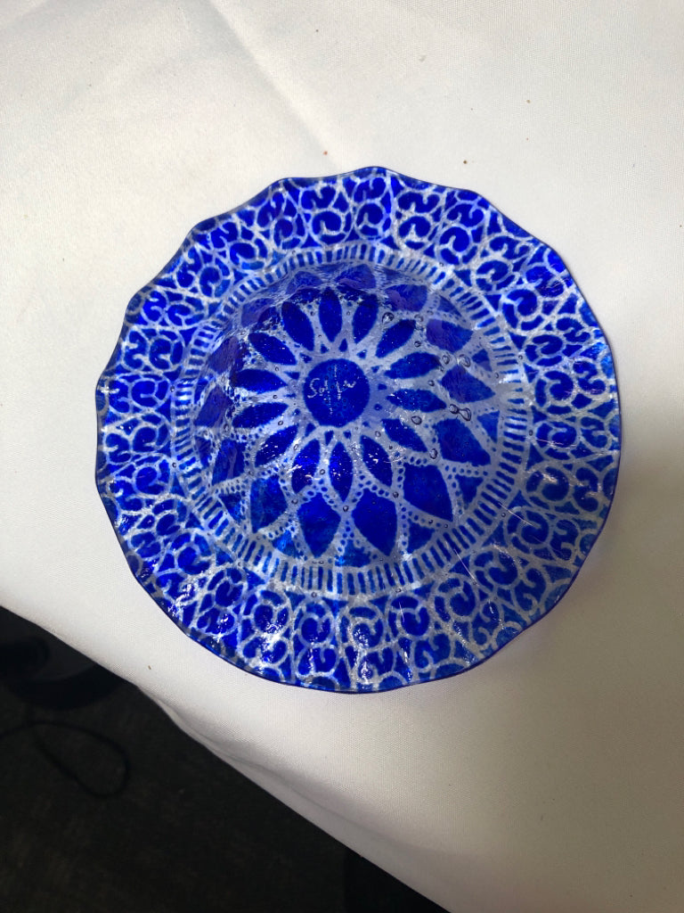 GLASS BOWL W/ COBALT BLUE/CLEAR RUFFLED EDGE.