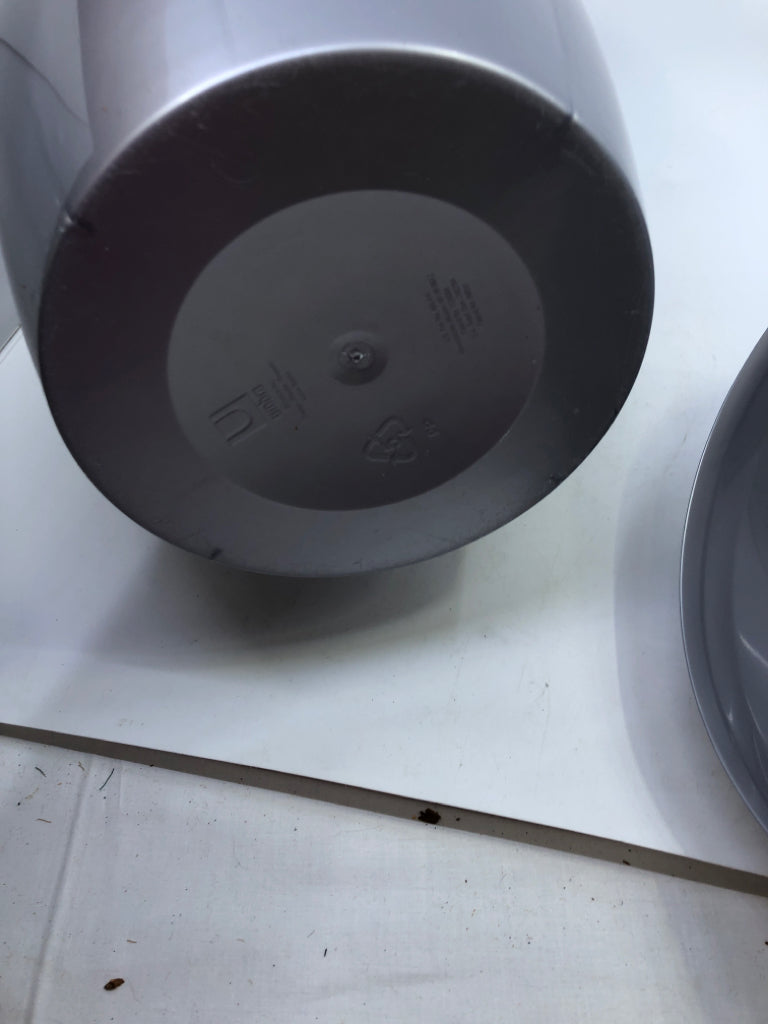 GREY PLASTIC TRASH BIN.