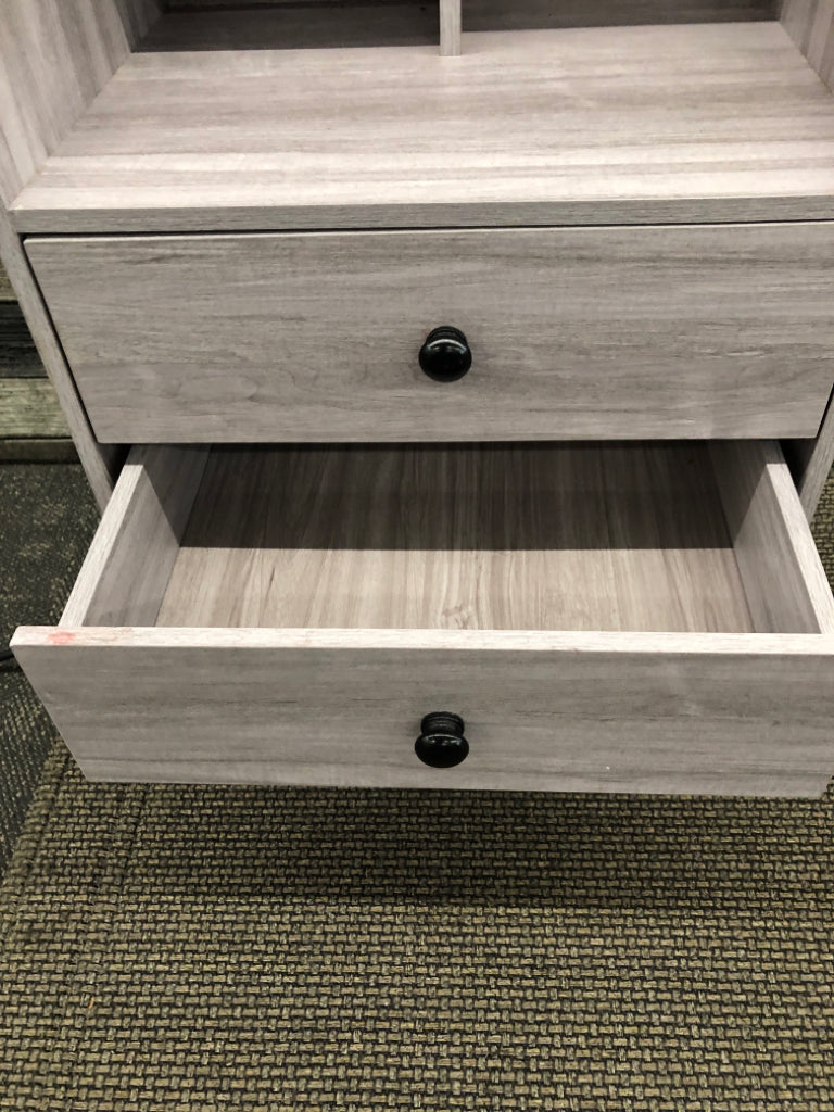 GREY WOOD 3DRAWER NIGHT STAND W/POWER OUTLETS USB PORT.