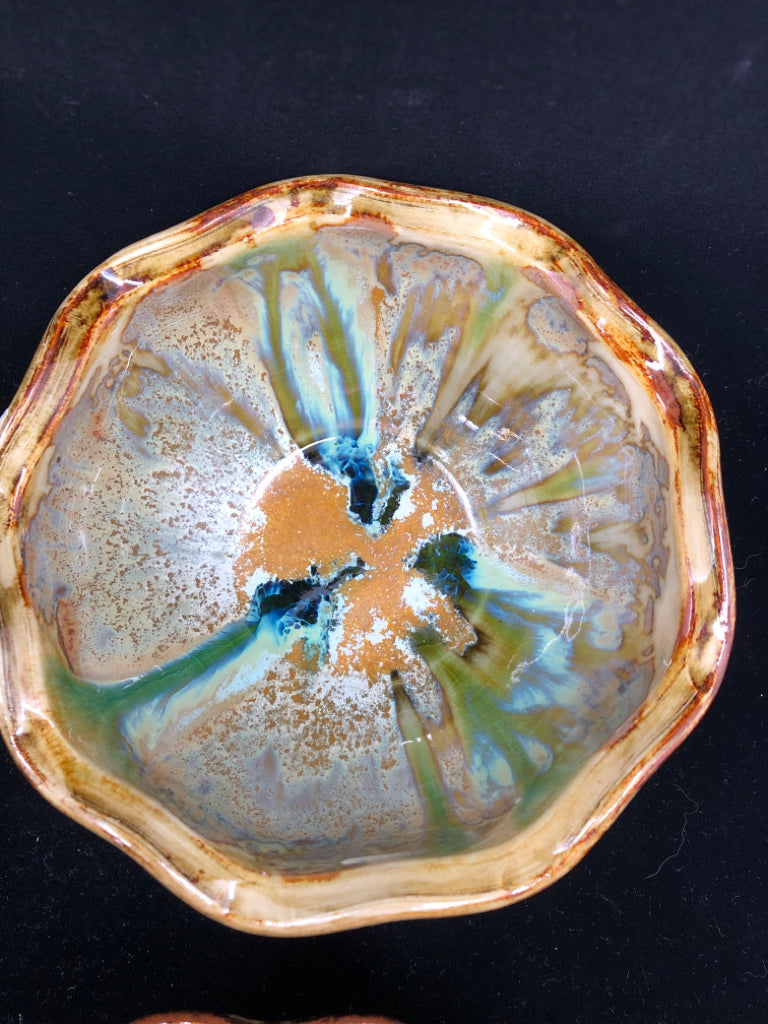 4 POTTERY BROWN DRIP GEMBROOK POTTERY BOWLS.