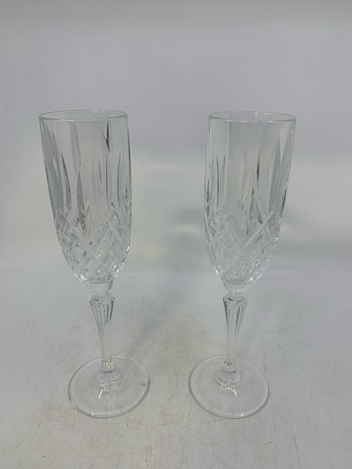 2 MARKHAM CHAMPAGNE GLASSES.