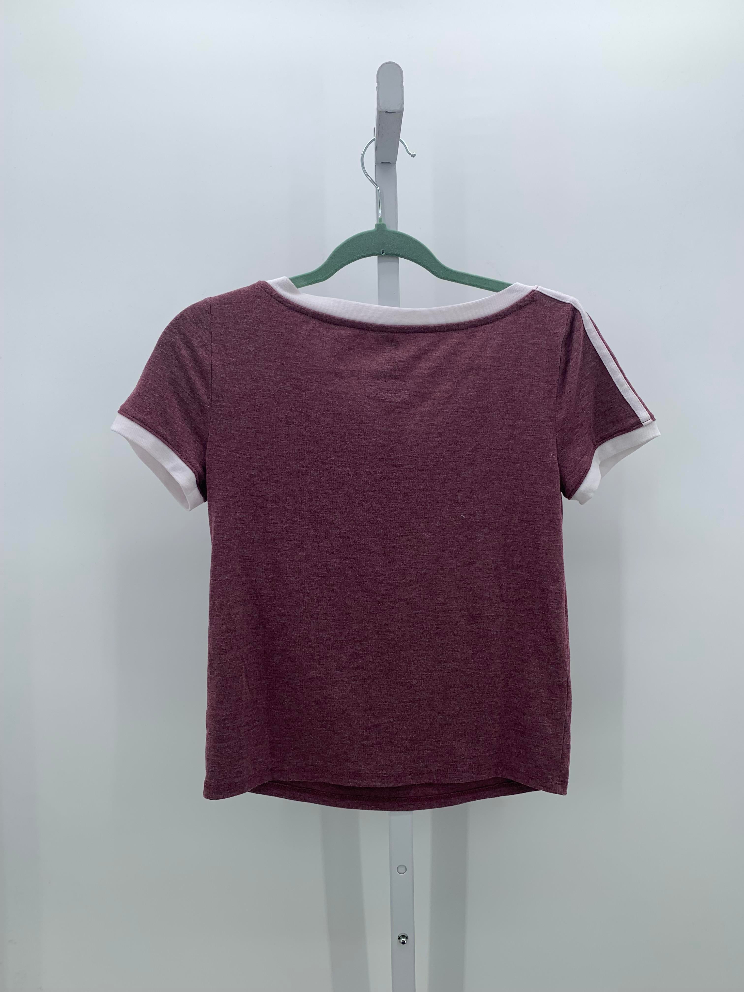 SO Size Small Juniors Short Sleeve Shirt