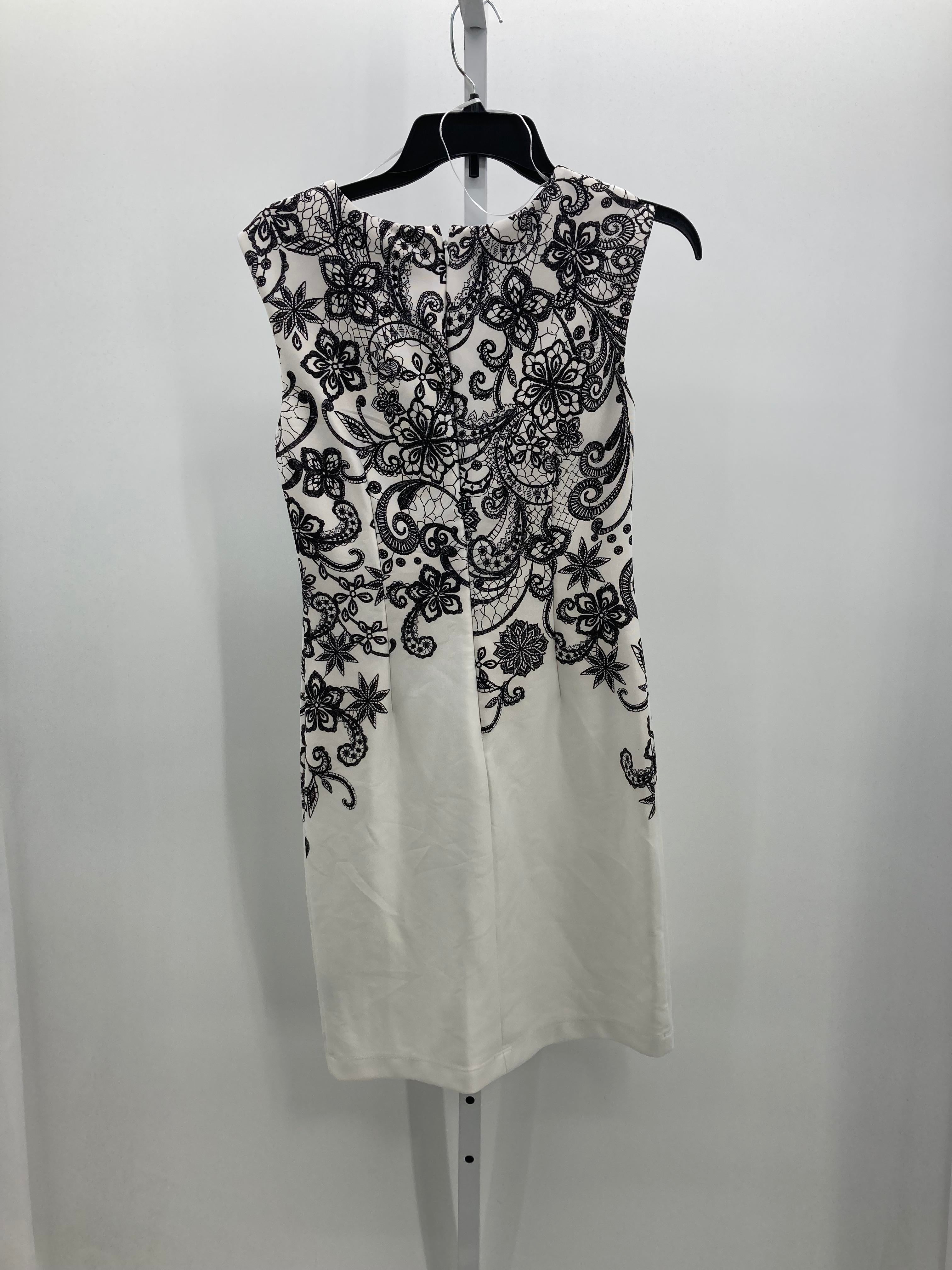 Size 6 Petite Petite Sleeveless Dress