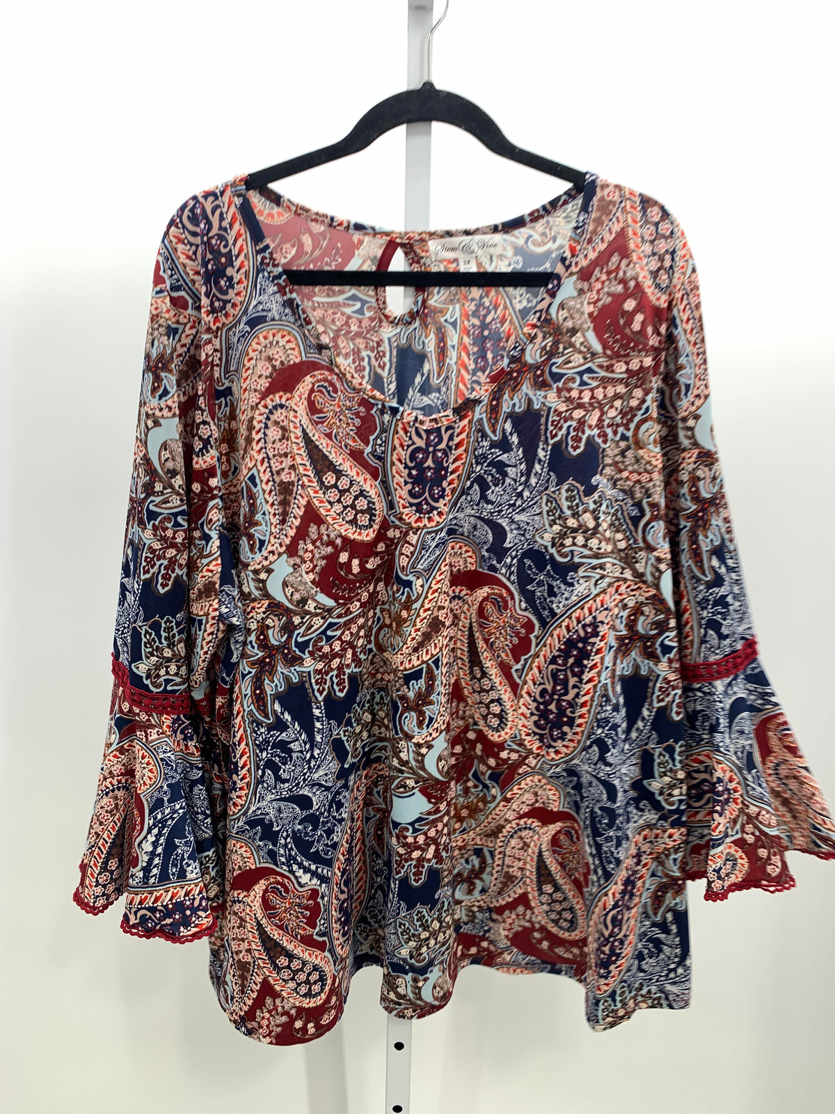 Size 3X Womens 3/4 Sleeve Shirt