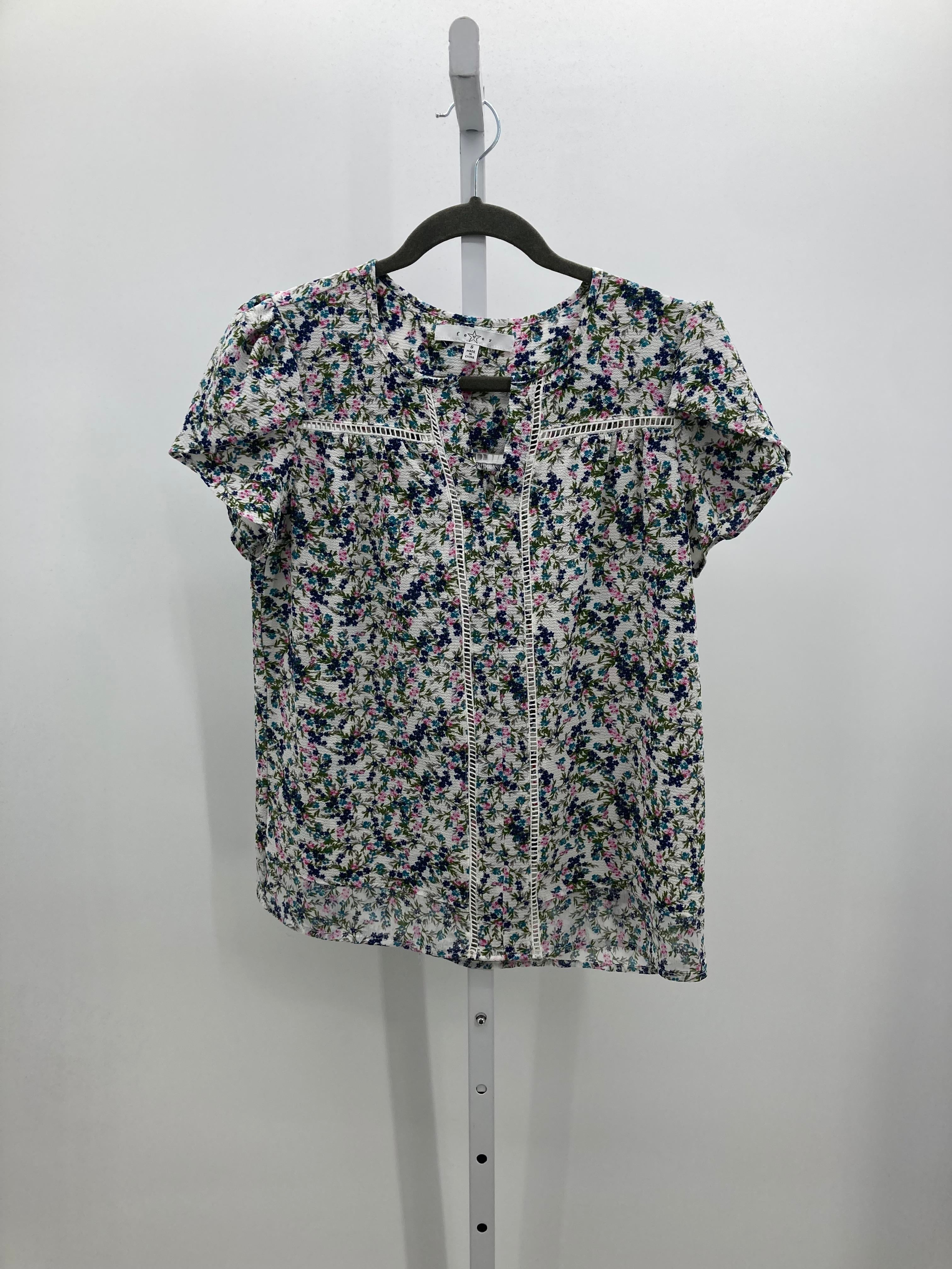 Fever Size Small Juniors Short Sleeve Shirt