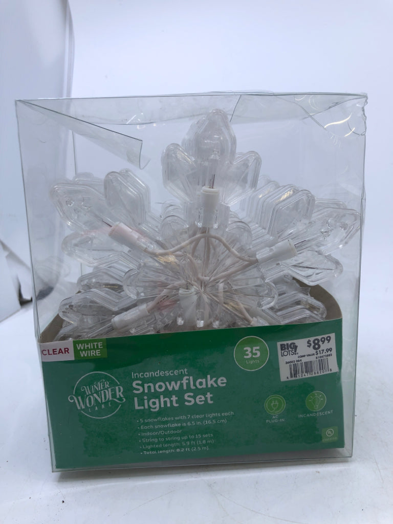 NIB SNOWFLAKE LIGHT SET.
