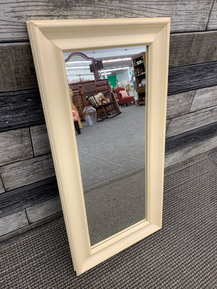 CREAM RECTANGLE WALL MIRROR.