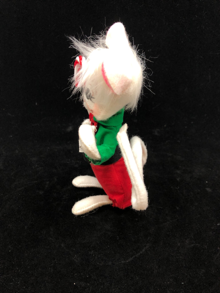 ANNALEE WHITE MOUSE BOY W/ CANDY CANE.