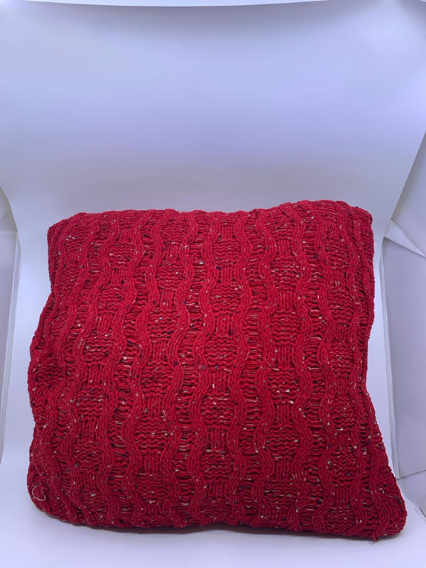 RED KNIT PILLOW W GREY SPECKLES.