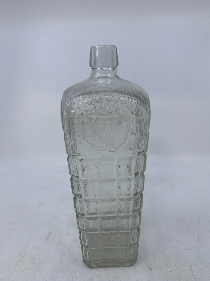 VTG EMPTY GLASS C H CRAVES & SONS DISTILLERS BOSTON EMBOSSED SQUARE DETAIL.