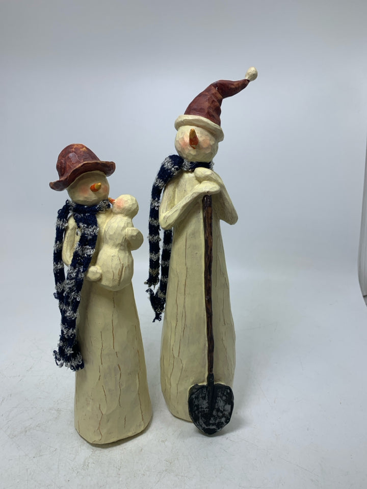 CREAM TEXTURED 2PC SNOWMAN FAMILY FIGURINES.