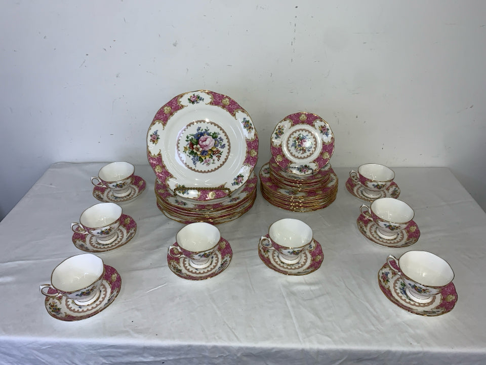 LADY CARLYLE 40 PC DISH SET SVC 8.