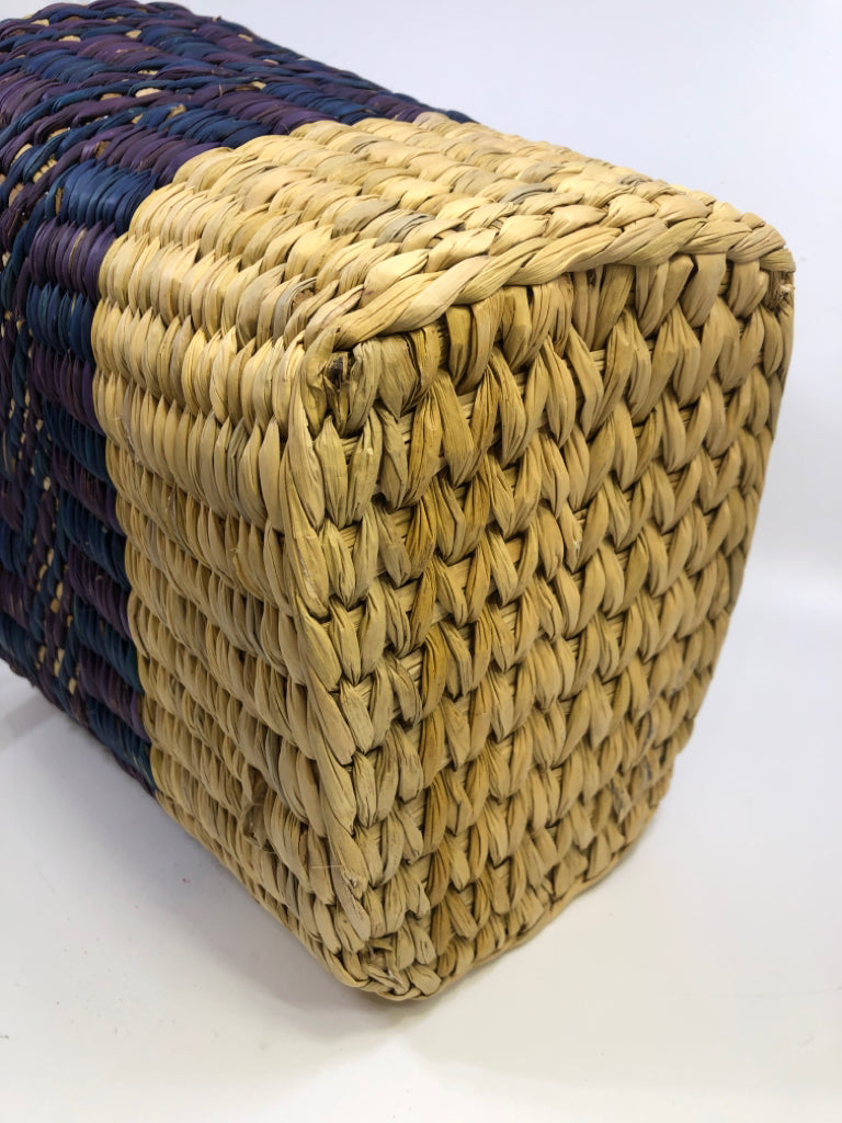 WOVEN STRAW TOTE W/PURPLE & BLUE & HANDLES NATURAL LIFE.