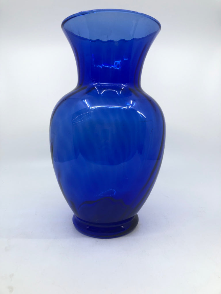 COBALT BLUE GLASS VASE.