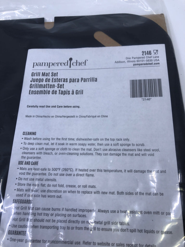 NIP GRILL MAT SET-PAMPERED CHEF