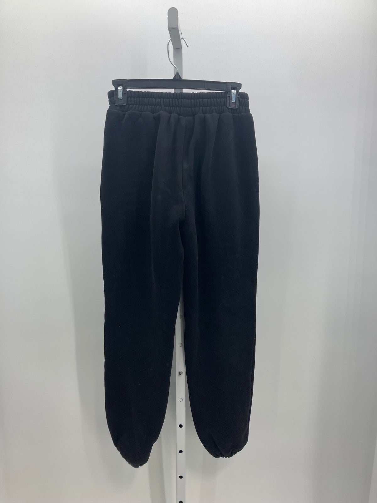 ELASTIC WAIST KNIT.