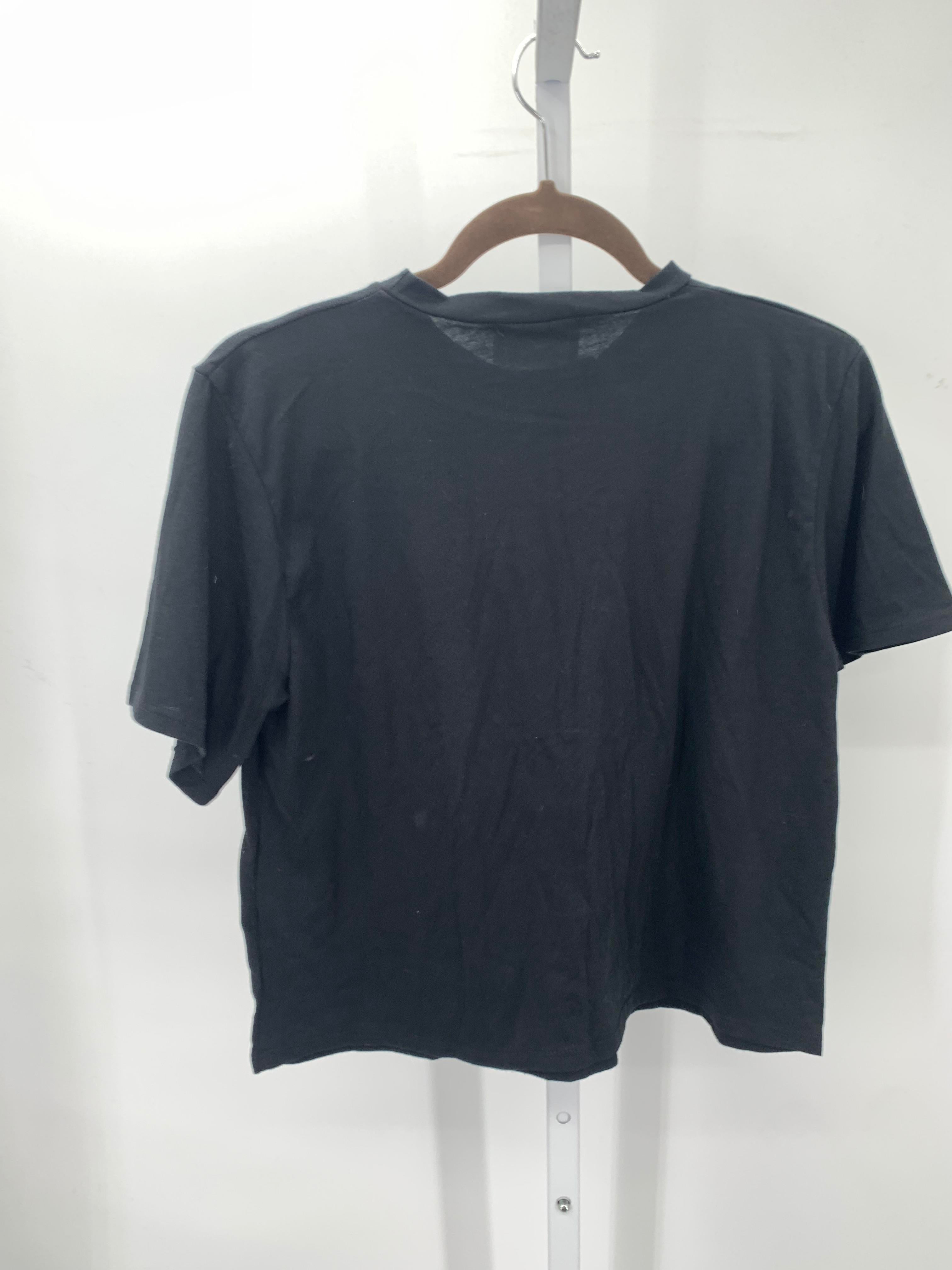 Size Large Juniors Short Sleeve Shirt