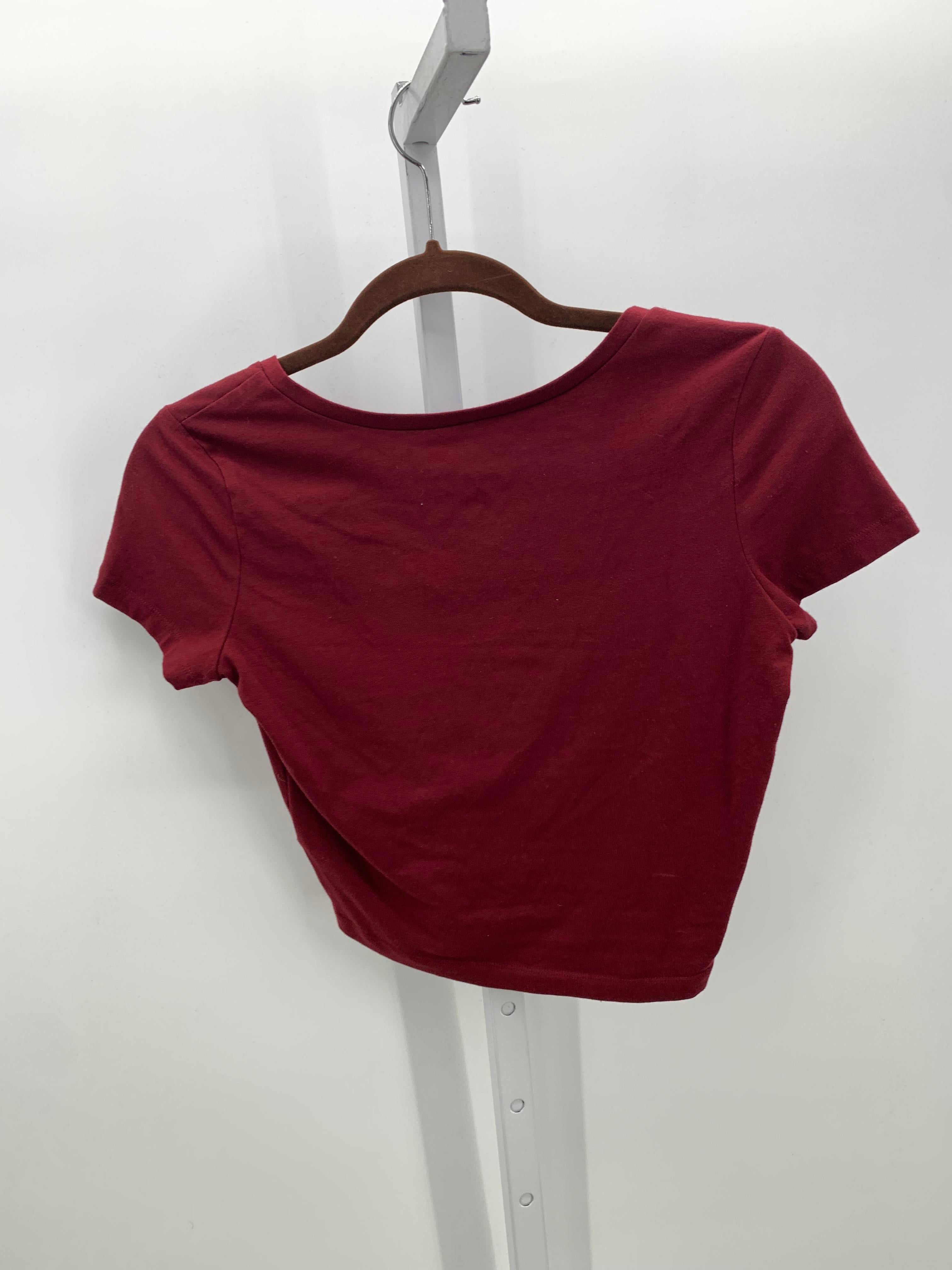 Wild Fable Size Medium Juniors Short Sleeve Shirt